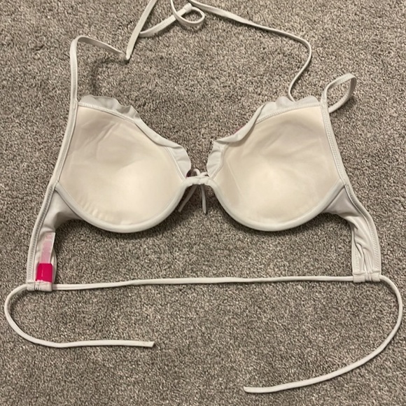 Victoria’s Secret Bikini tops (3 pack) - Picture 5 of 14